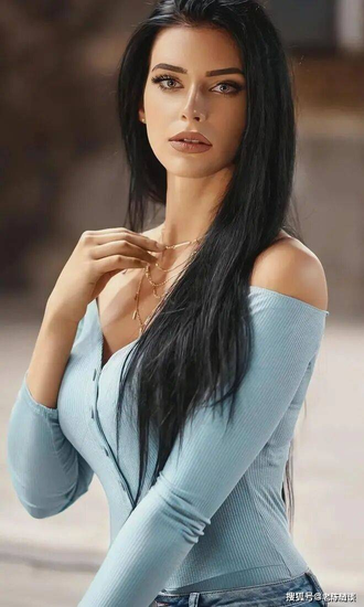 女生奖励自己素材高清版下载